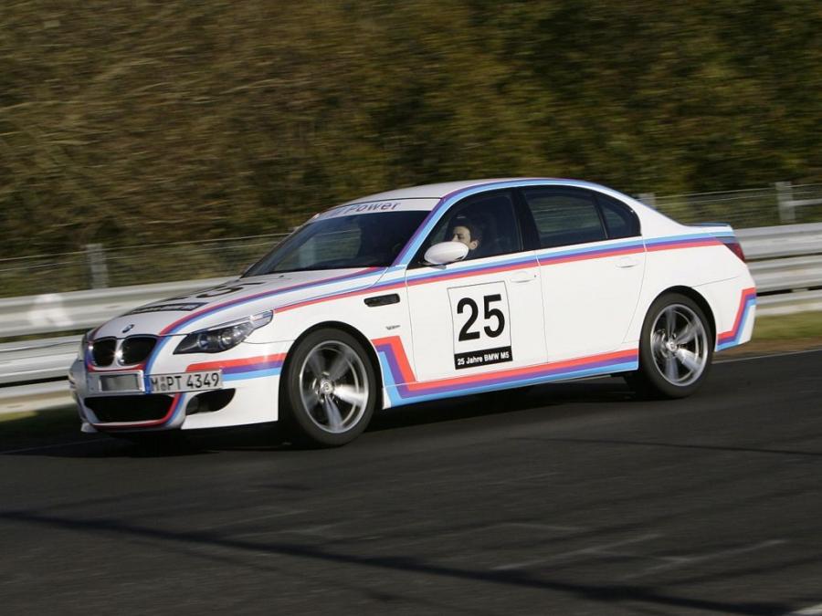  BMW M5 CSL 25th Anniversary Edition 2009 года  (фото 7 из 7)
